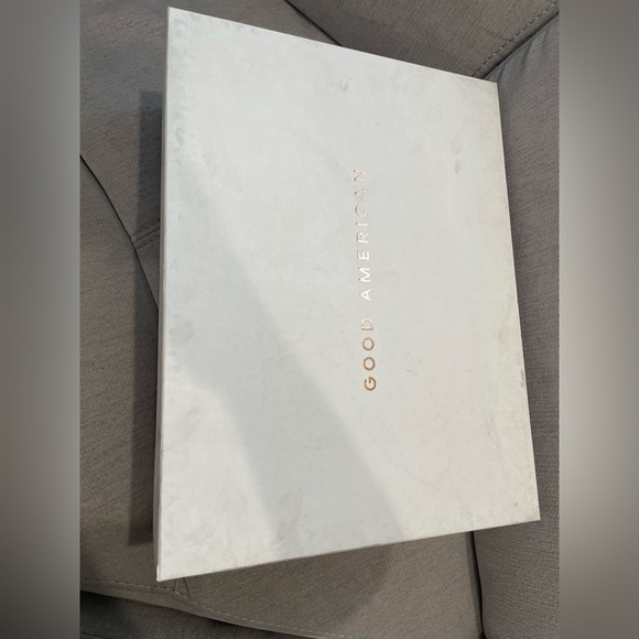 NIB Good American Silver Snake Embossed platform block heel sandal - Picture 11 of 11